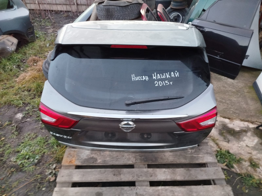 Крышка багажника Nissan  Qashqai 2015 