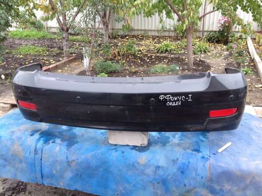 Бампер задний Ford Focus I