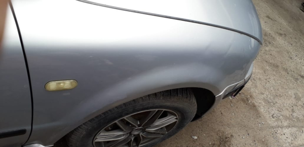 Крыло переднее правое на Volkswagen Passat 1999 г. в. 